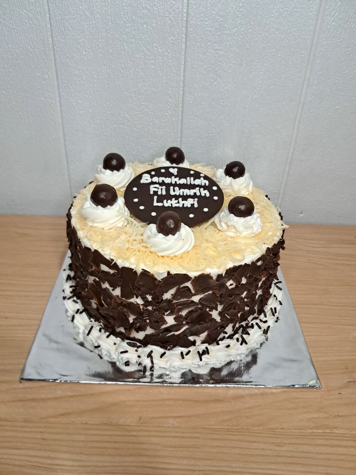 Chocolate Cheese Tart Cake